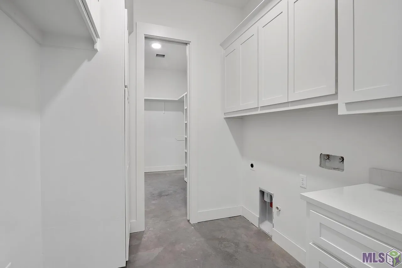 Minature Rd - Image 7